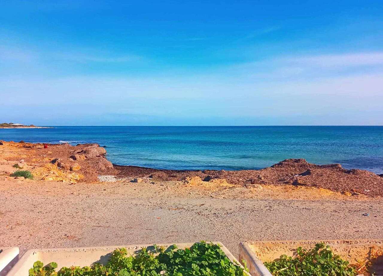 Kelibia trades crowds for quiet. A fishing town on the Cap Bon peninsula with clear water, a hilltop fort, and none of the noise of the bigger resorts. This is the Tunisia most travelers never see.⁠
⁠
#MosaicNorthAfrica #Kelibia #TunisiaTravel #CapBon #HiddenGems